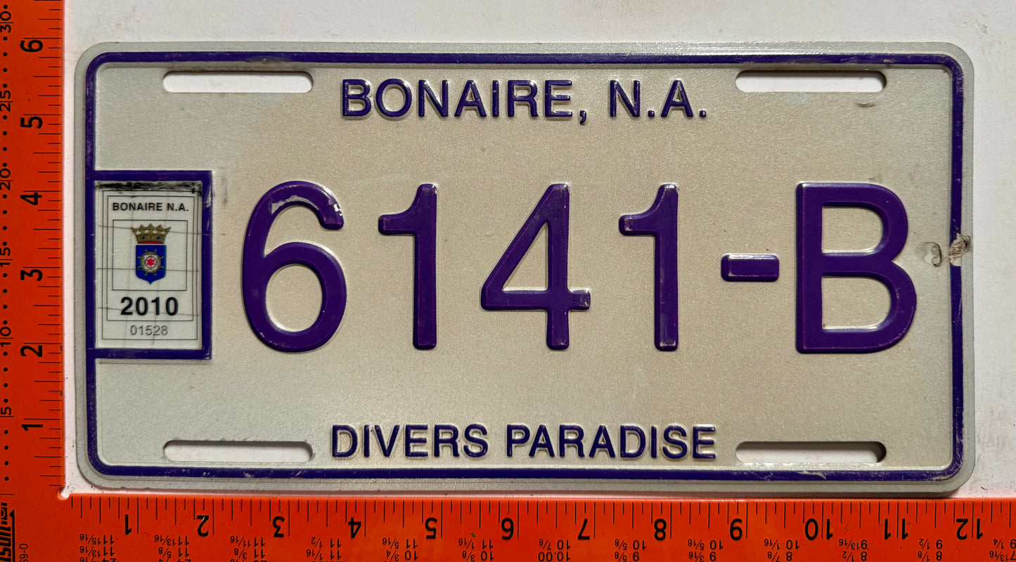 2010 Bonaire #6141-B Passenger License Plate
