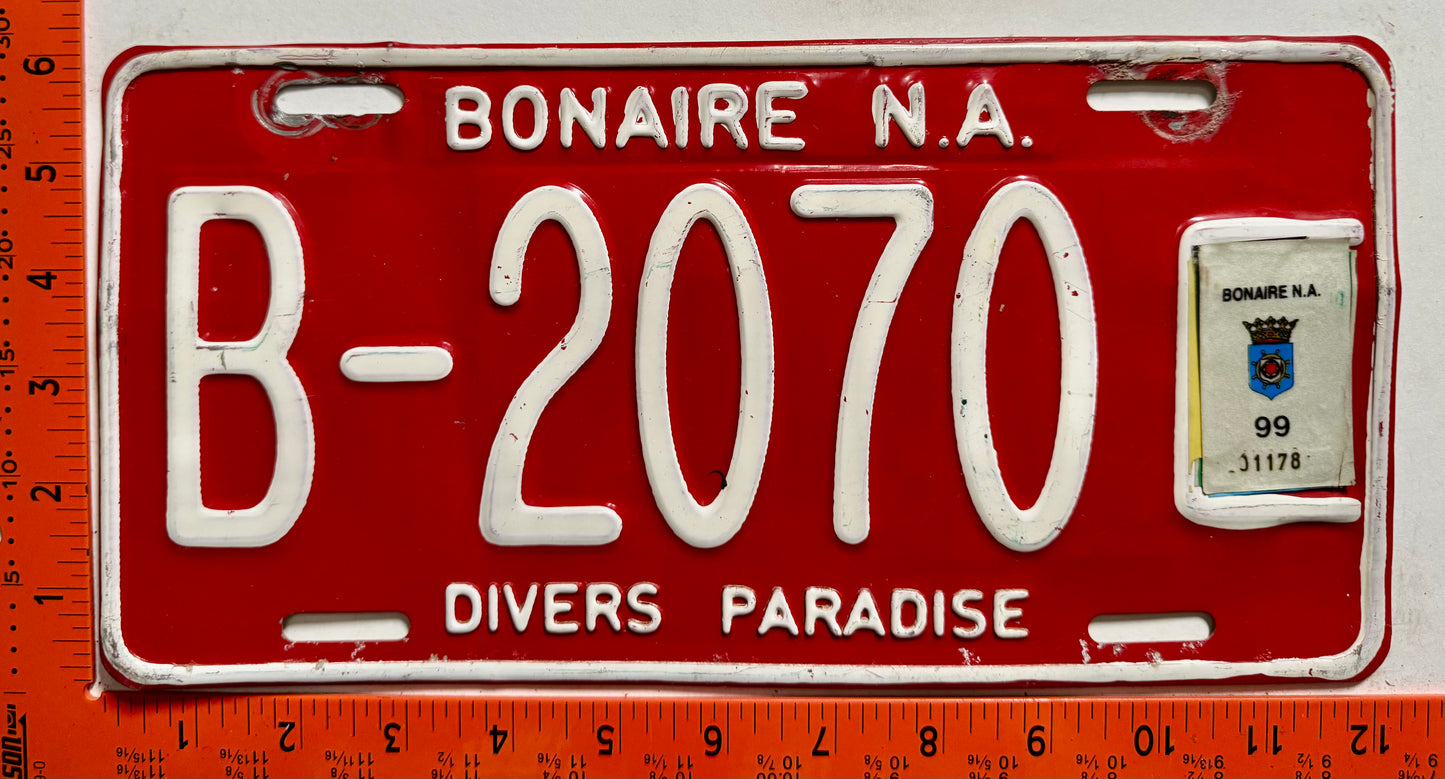 1999 Bonaire #B-2070 Passenger License Plate
