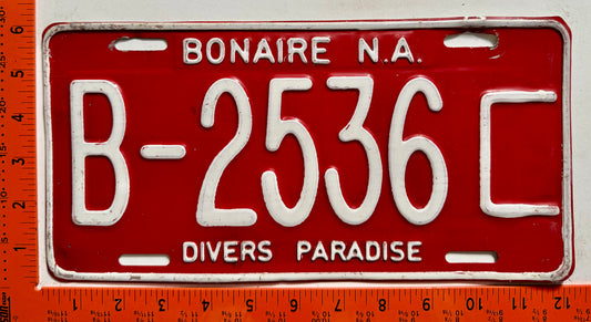 1995 base Bonaire #B-2536 Passenger License Plate