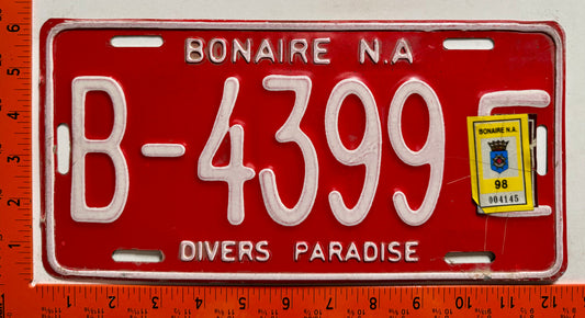 1998 Bonaire #B-4399 Passenger License Plate