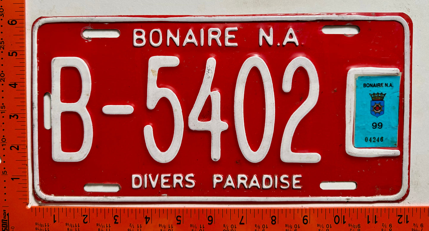 1999 Bonaire #B-5402 Passenger License Plate