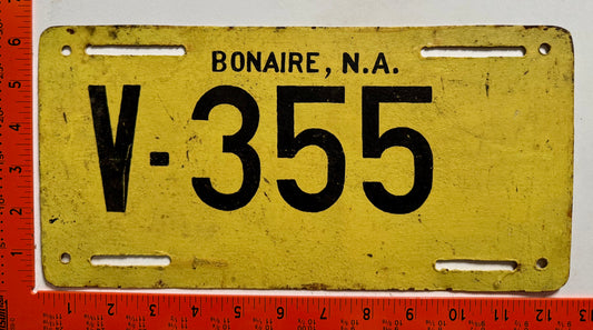 1971 base Bonaire #V-355 Commercial Replacement License Plate