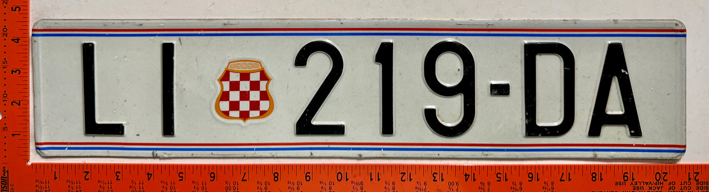 1992 issue Bosnia #LI 219-DA Passenger License Plate