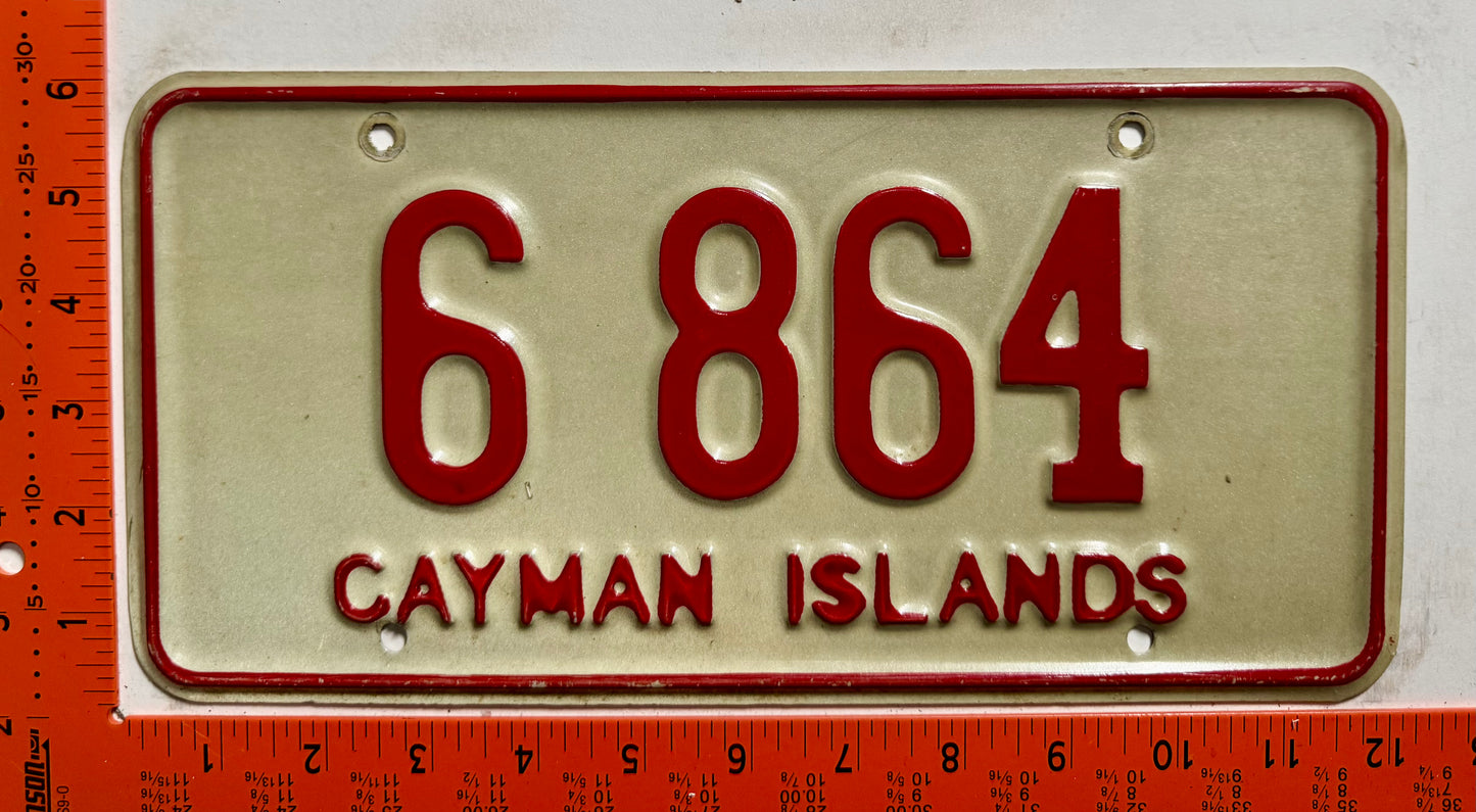 1975 base Cayman Islands #6864 Bus/Taxi License Plate