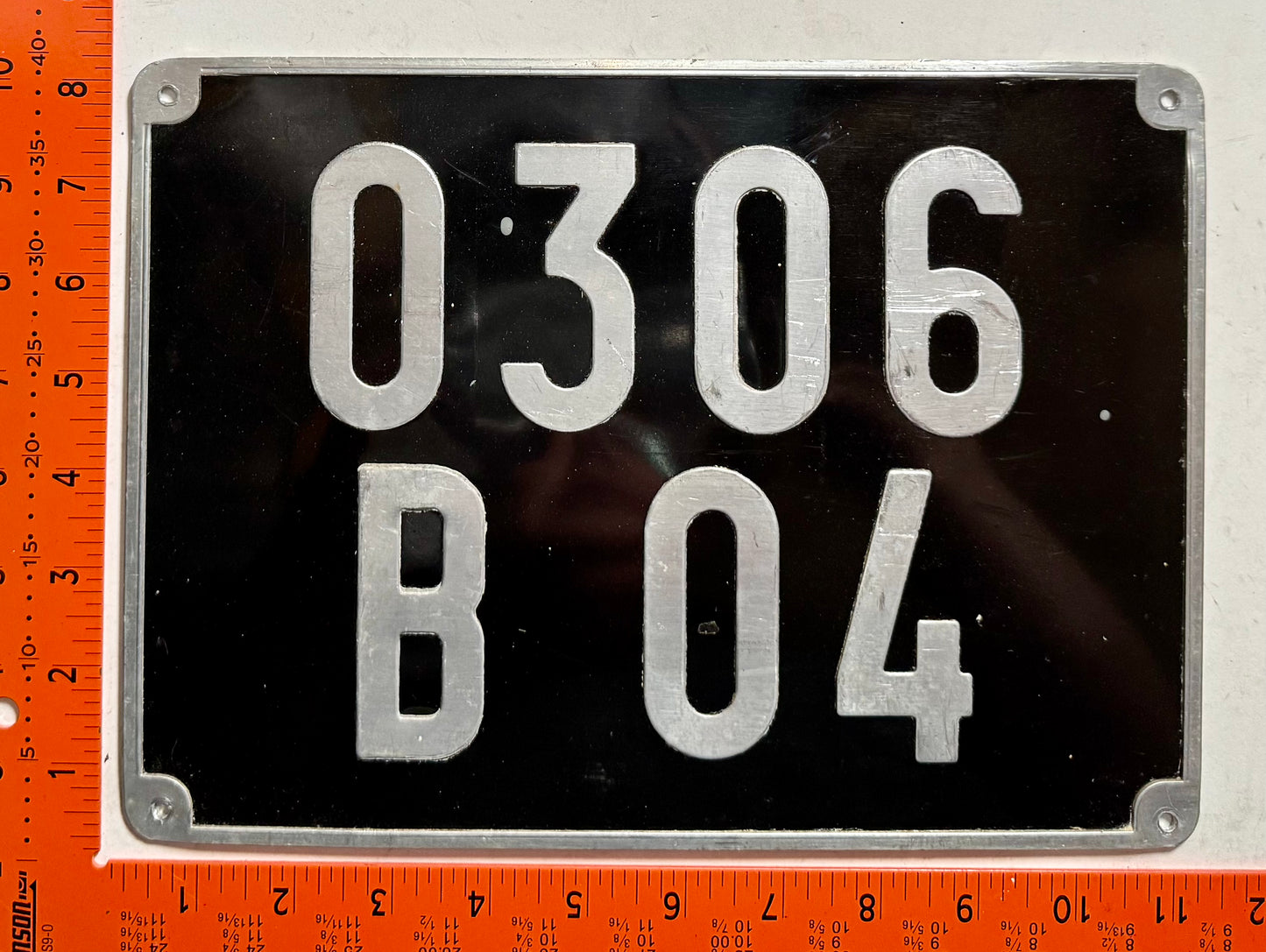 undated Chad #0306/B 04 Passenger License Plate