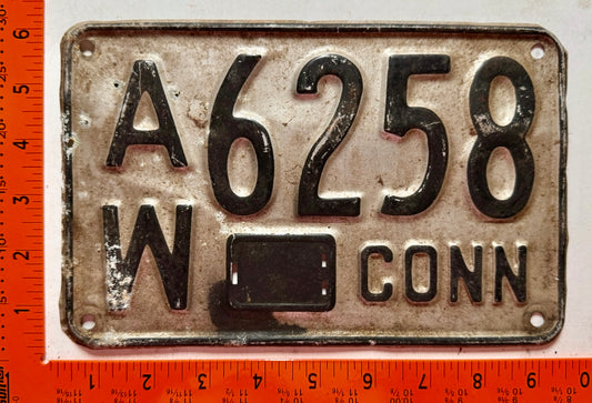 undated Connecticut #AW 6258 Passenger License Plate