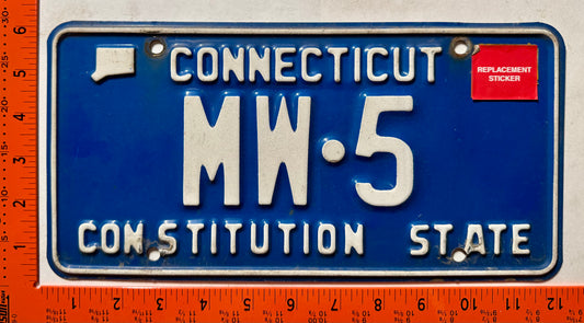 undated Connecticut #MW-5 Passenger Vanity License Plate