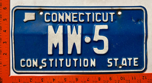 undated Connecticut #MW-5 Passenger Vanity License Plate