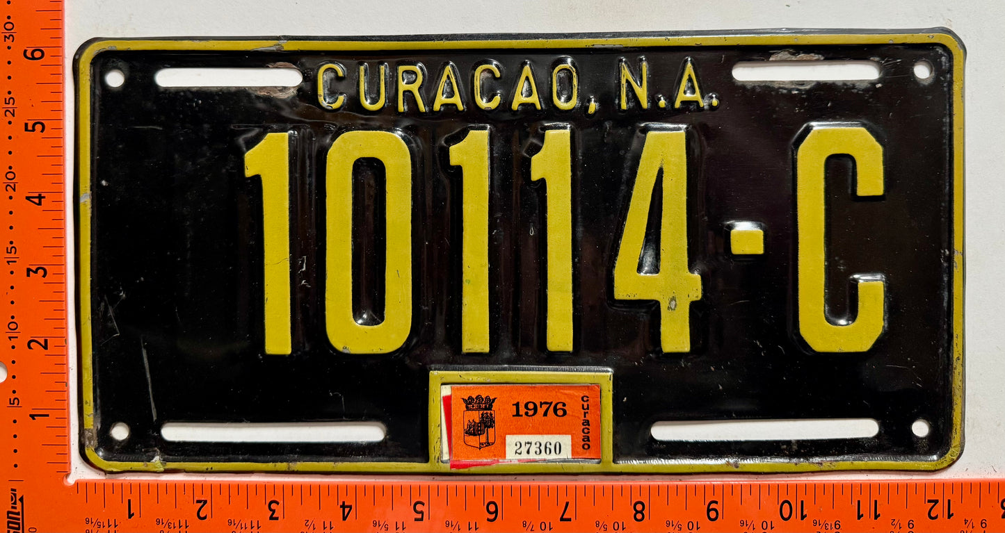 1976 Curacao #10114-C Passenger License Plate