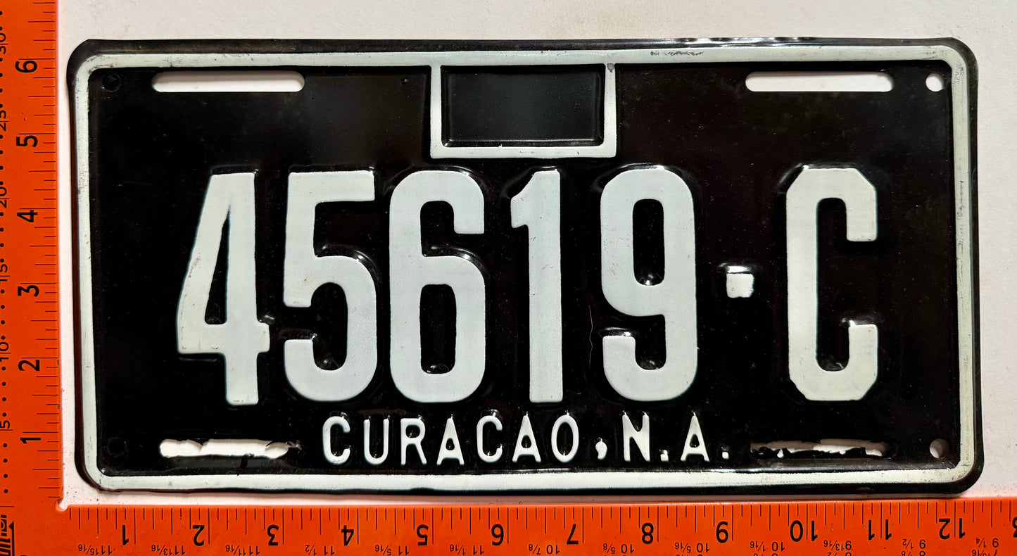 1983 base Curacao #45619-C Passenger License Plate