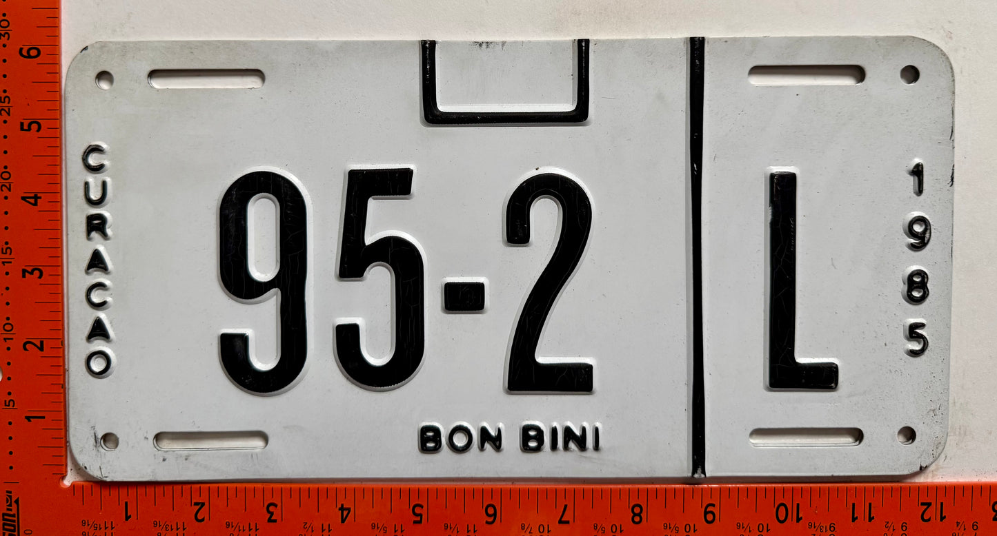 1985 Curacao #95-2 L Passenger License Plate