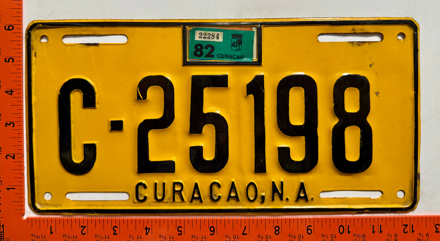 1982 Curacao #C-25198 Passenger License Plate