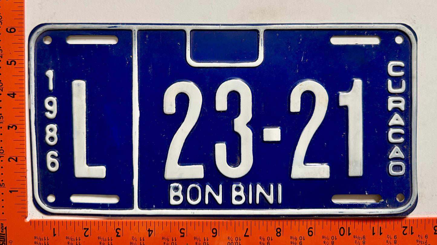 1986 Curacao #L 23-21 Passenger License Plate
