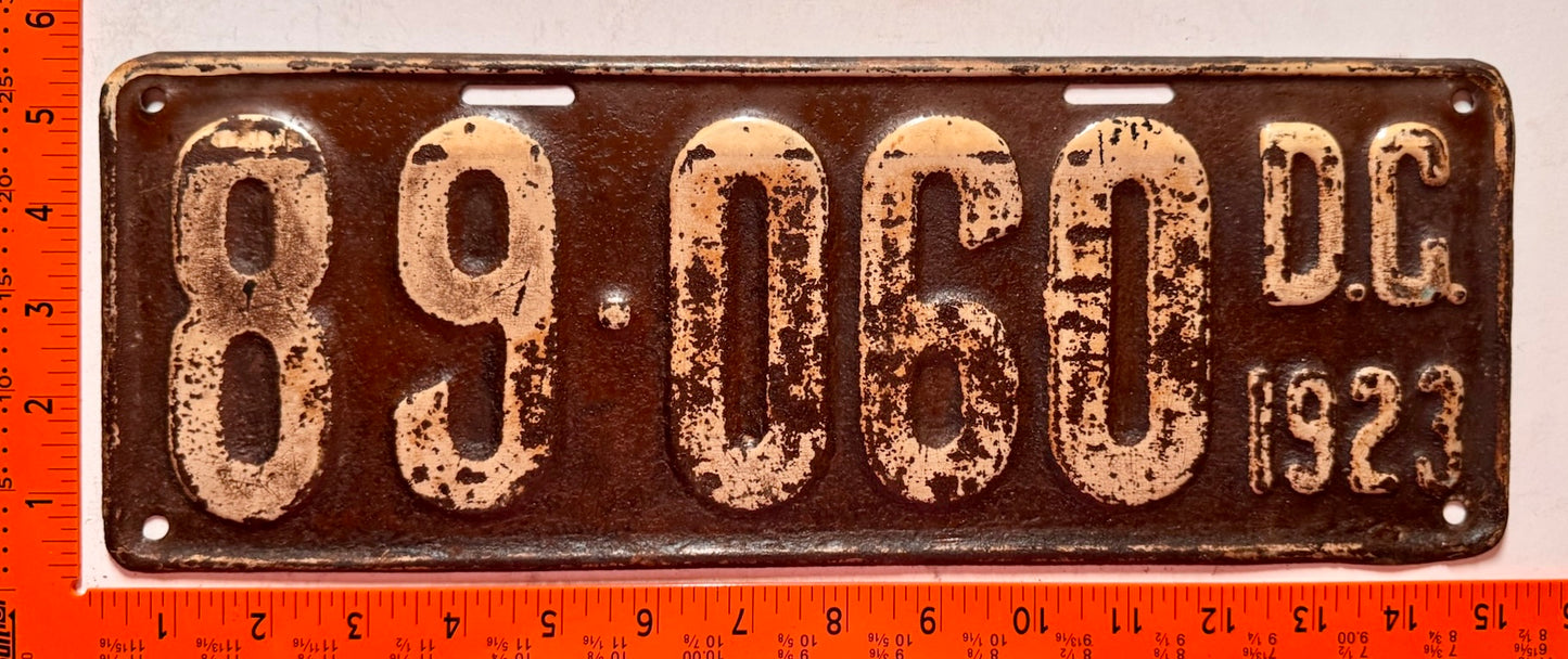 1923 Washington, DC #89-060 Passenger License Plate