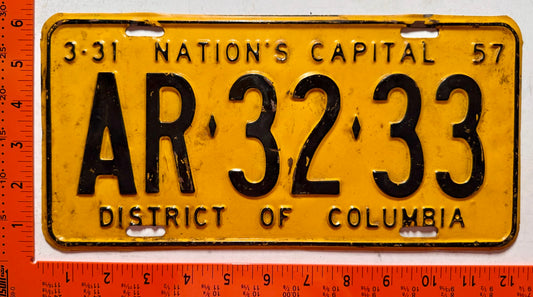 1957 Washington, DC #AR-32-33 Passenger License Plate