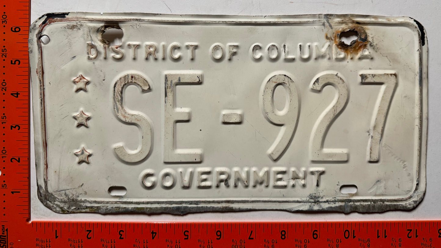 undated Washington, DC #SE-927 Government License Plate