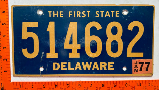 1977 Delaware #514682 Passenger License Plate