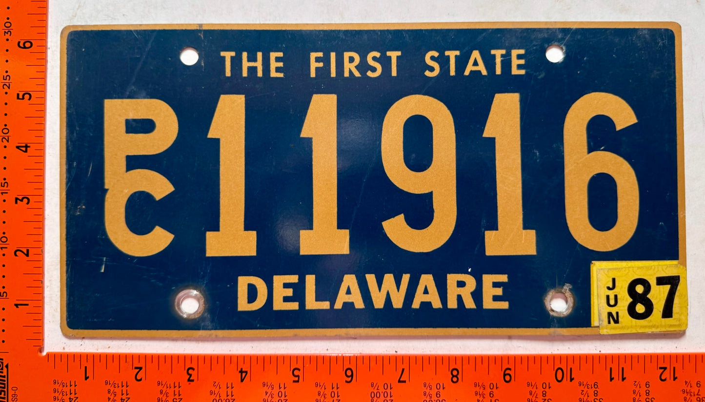 1987 Delaware #PC11916 Pleasure/Commercial License Plate