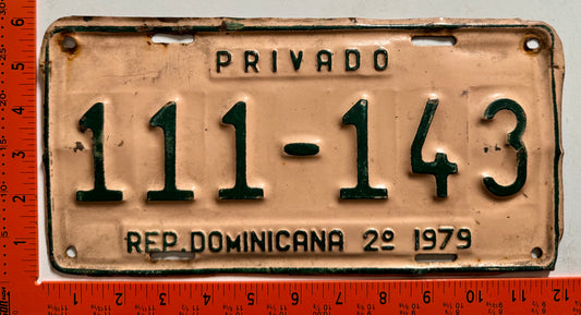 2nd half 1979 Dominican Republic #111-143 Passenger License Plate