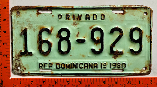 1st half 1980 Dominican Republic #168-929 Passenger License Plate