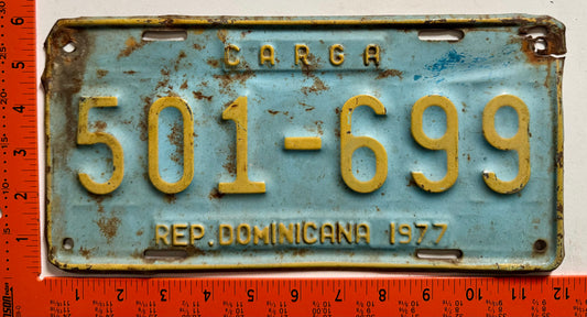 1977 Dominican Republic #501-699 Truck License Plate