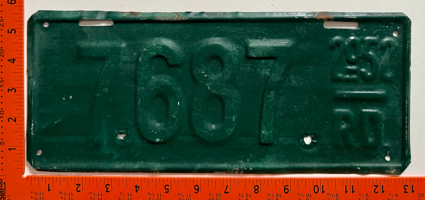 2nd half 1952 Dominican Republic #7687 Passenger License Plate