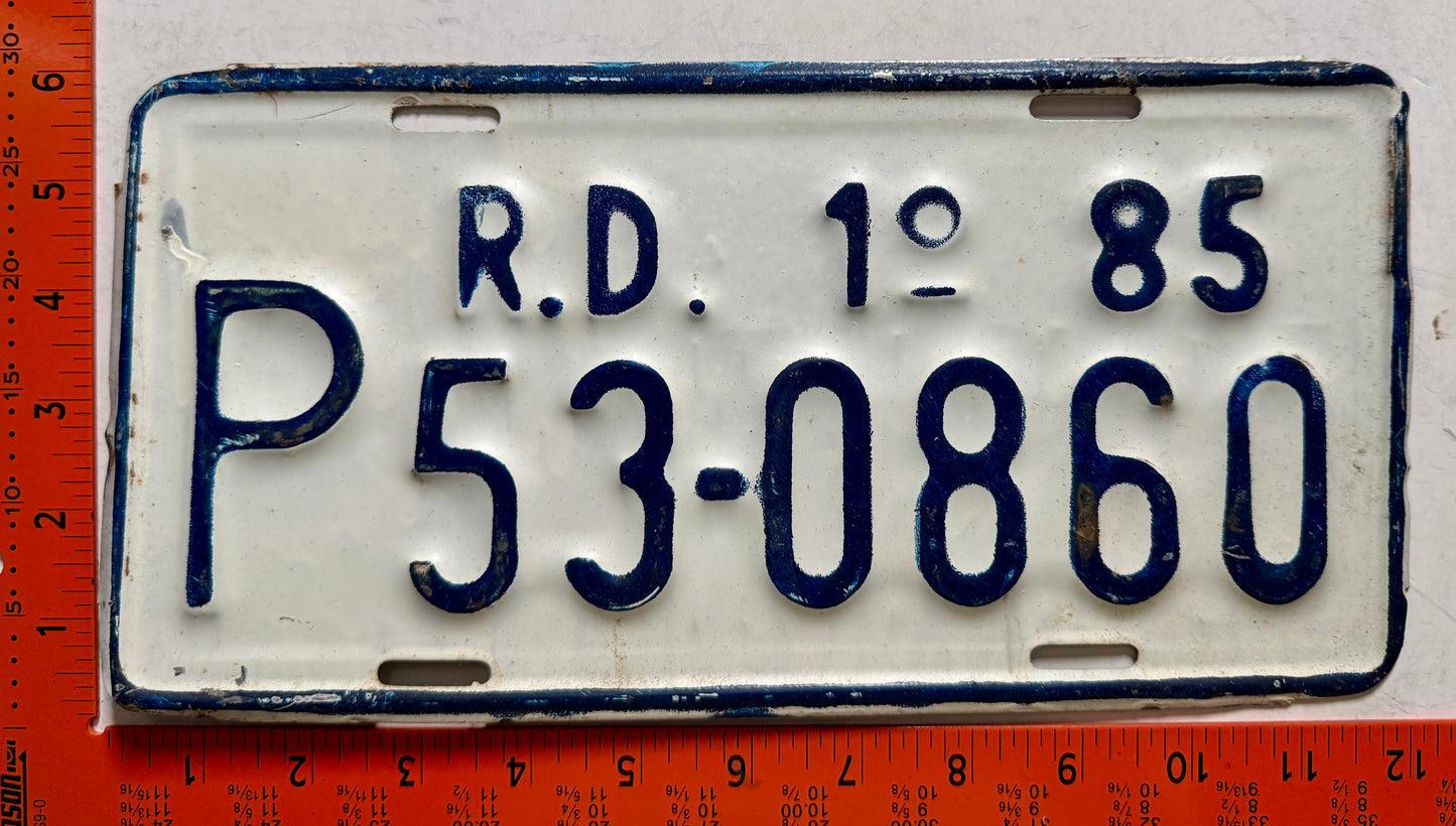1st half 1985 Dominican Republic #P53-0860 Passenger License Plate