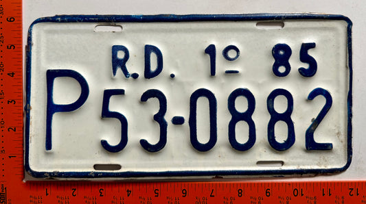 1st half 1985 Dominican Republic #P53-0882 Passenger License Plate