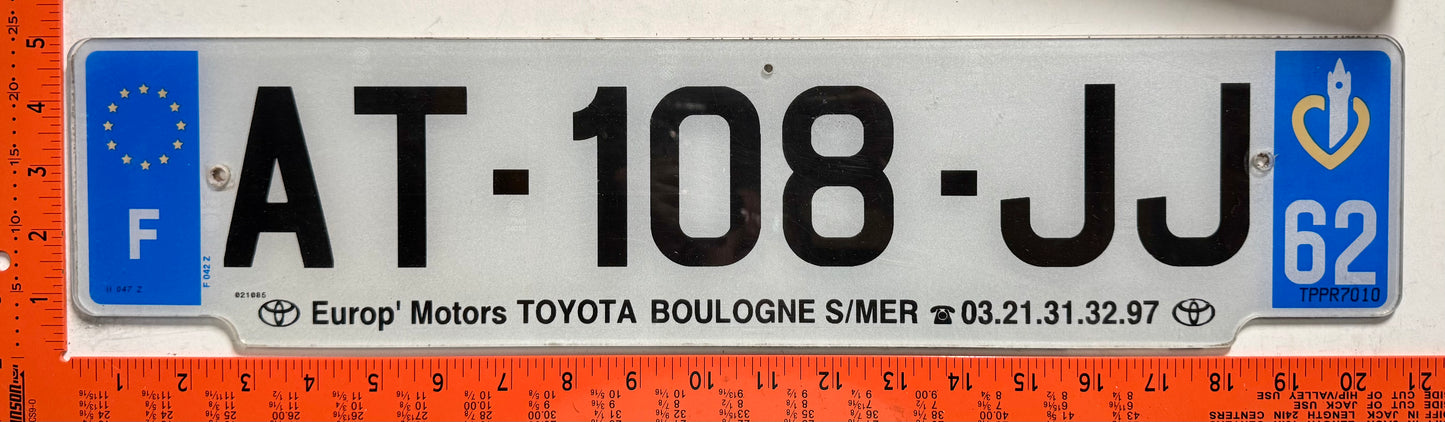 2009 series France #AT-108-JJ Passenger License Plate