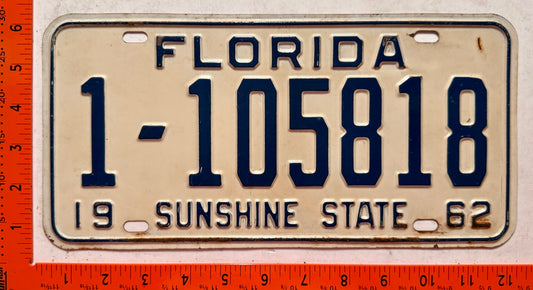 1962 Florida #1-105818 Passenger License Plate