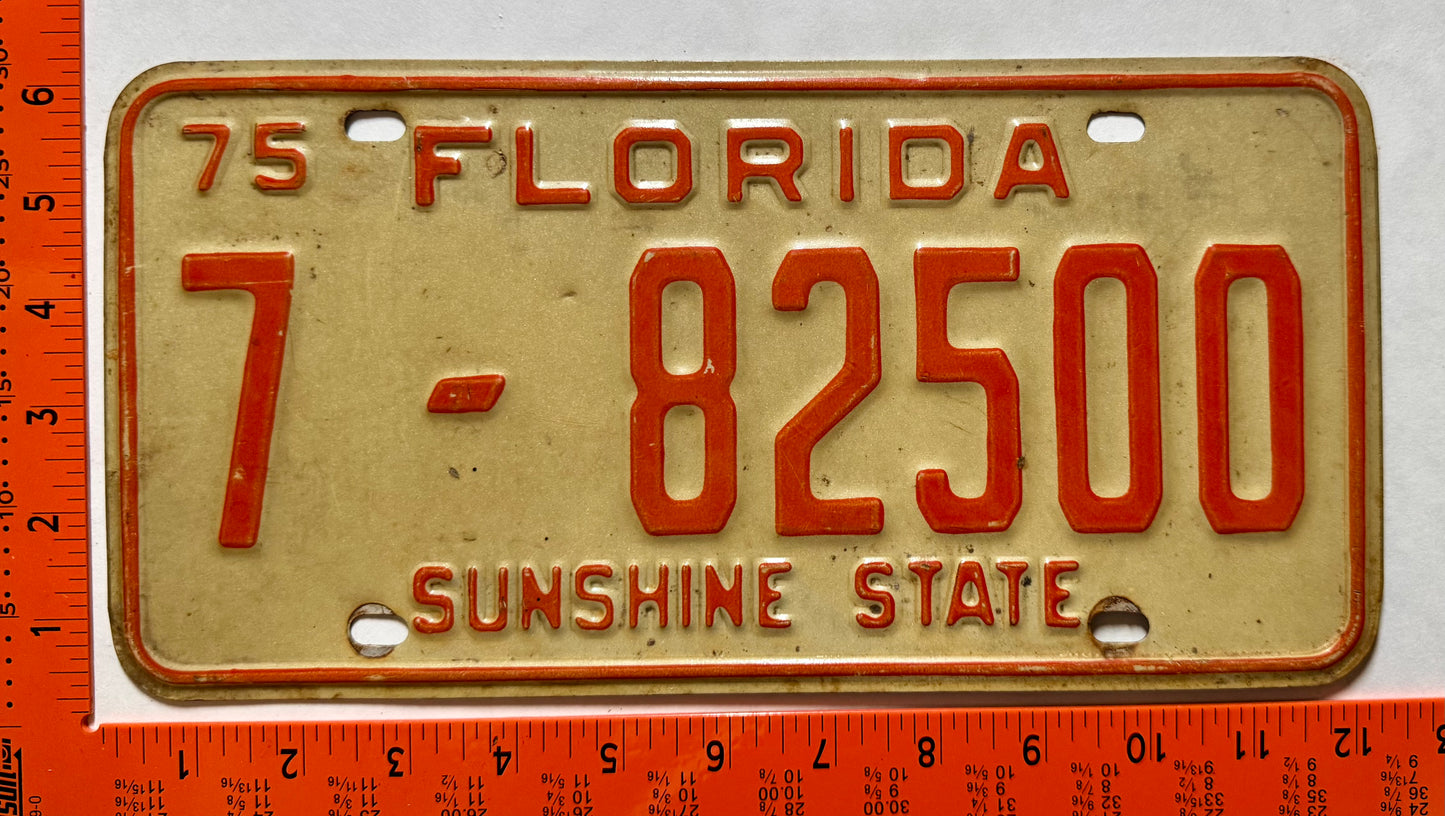 1975 Florida #7-82500 Passenger License Plate