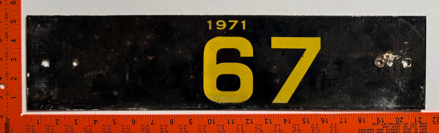 1971 Grenada #67 Passenger License Plate (Porcelain)