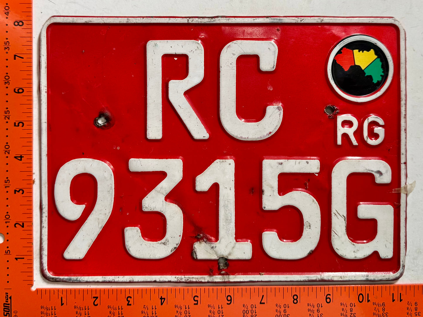 1994 series Guinea #RC/9315G Passenger License Plate