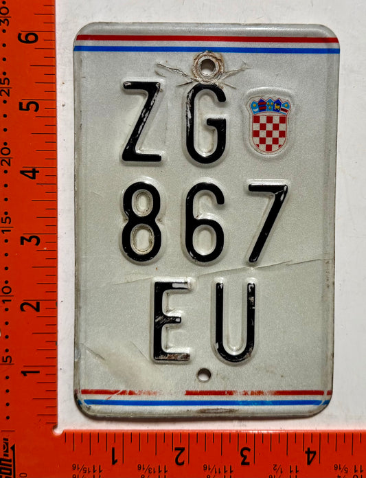 undated Croatia #ZG/867/EU Moped License Plate