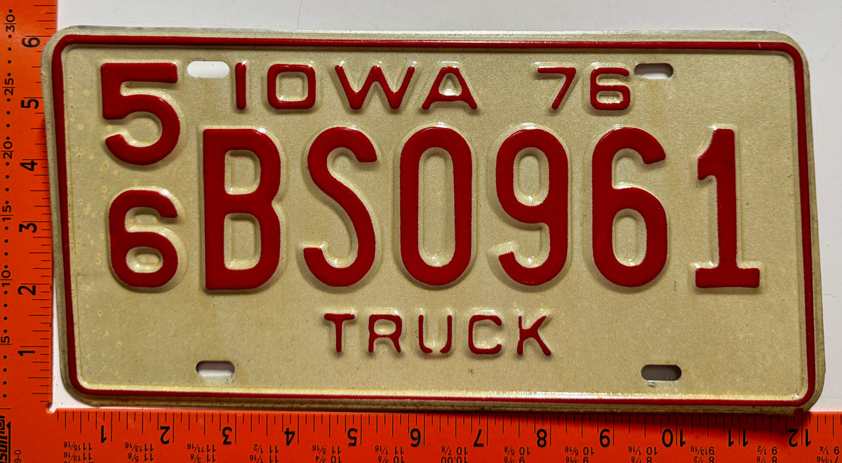 1976 Iowa #5/6 BS0961 Truck License Plate