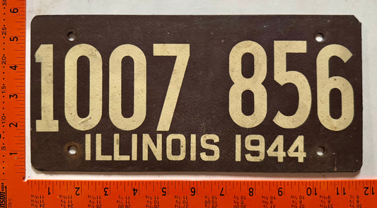 1944 Illinois #1007 856 Passenger License Plate