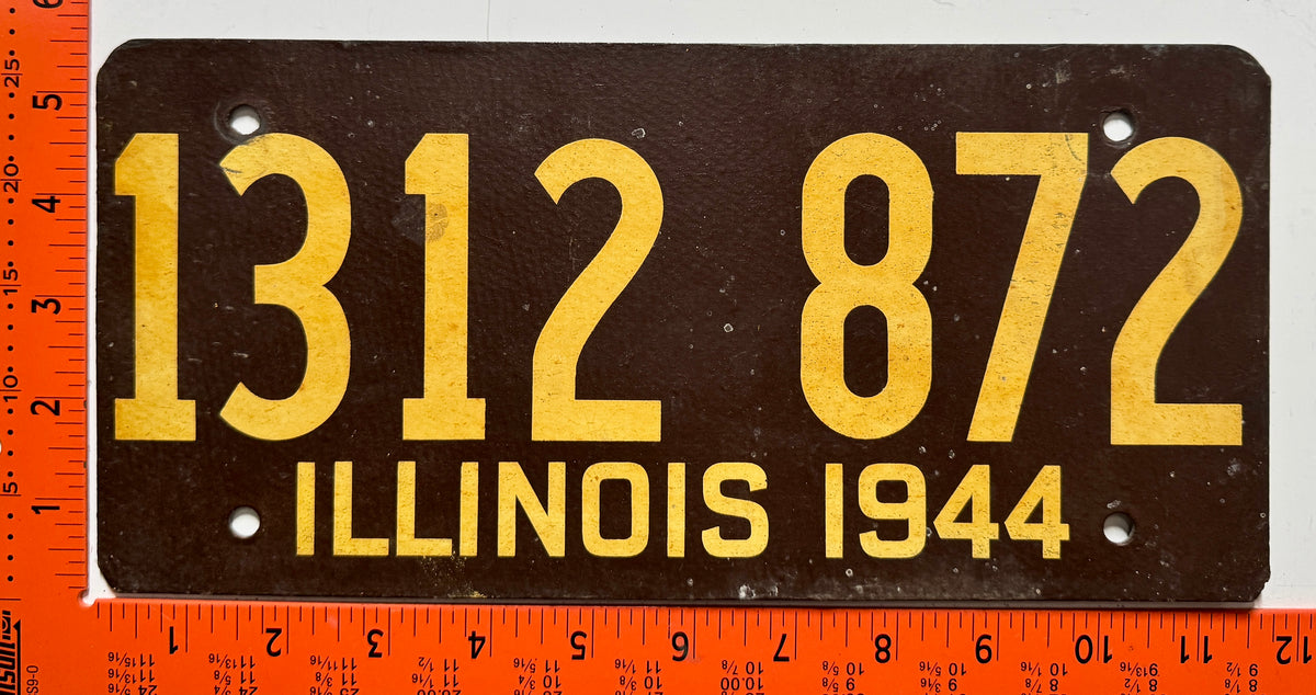 1944 Illinois #1312 872 Passenger License Plate