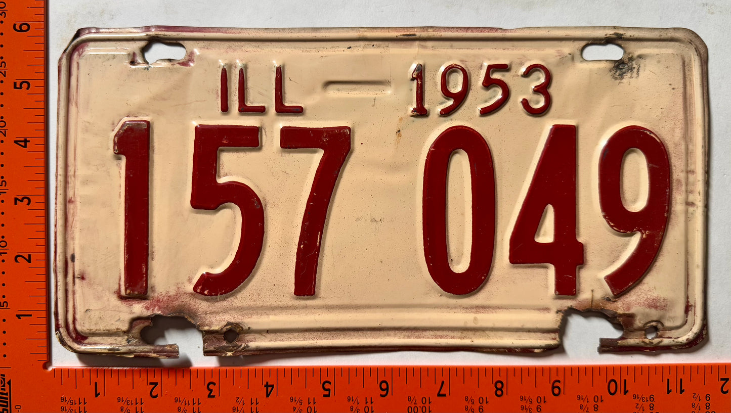 1953 Illinois #157 049 Passenger License Plate