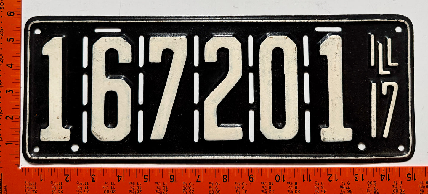1917 Illinois #167201 Passenger License Plate (Repaint)