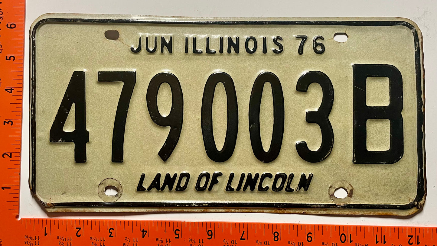 1976 Illinois #479003B Truck License Plate
