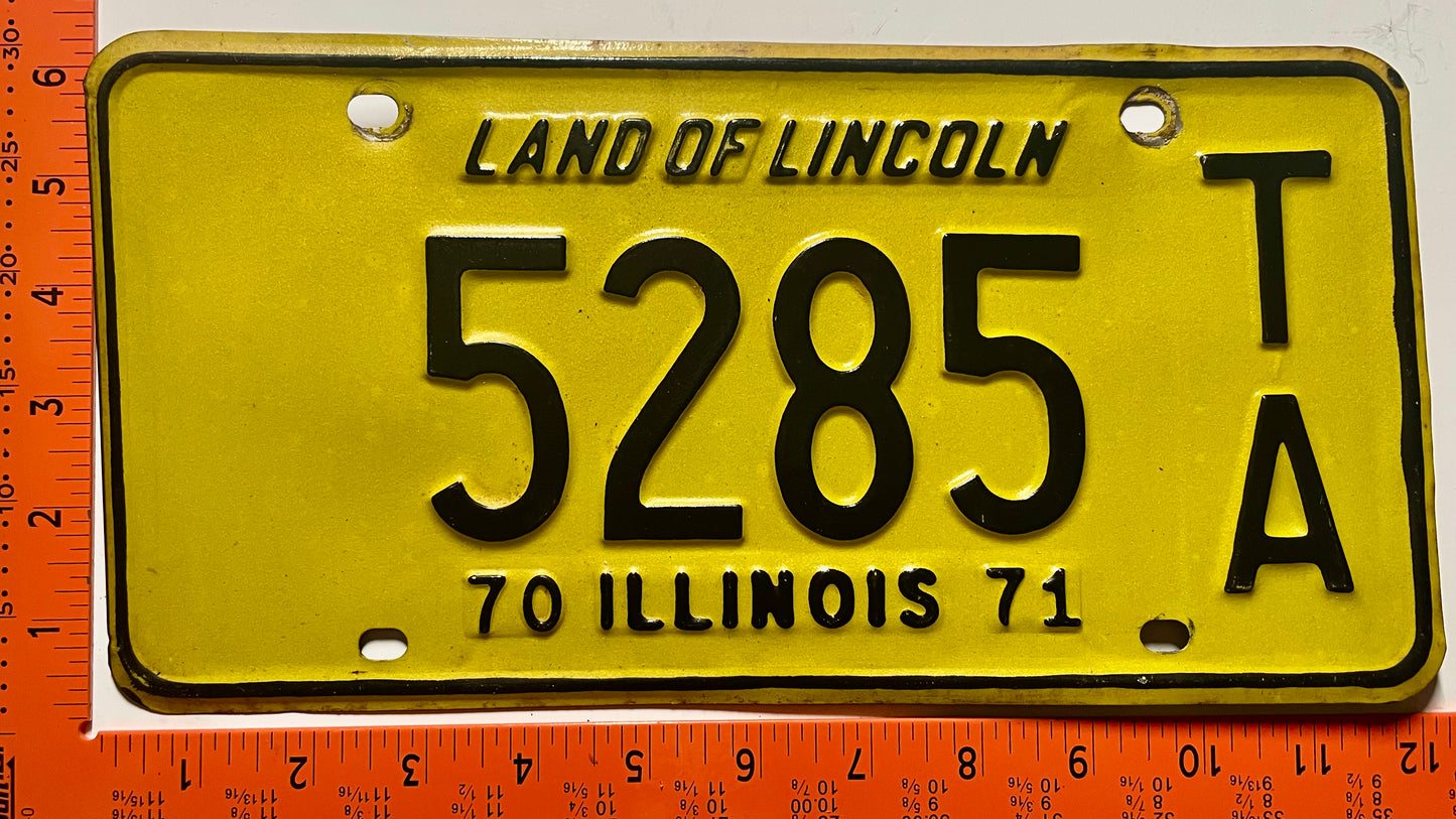 1970/1971 Illinois #5285 T/A Trailer License Plate