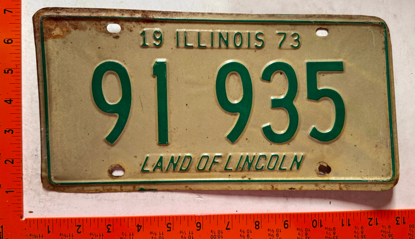 1973 Illinois #91 935 Passenger License Plate
