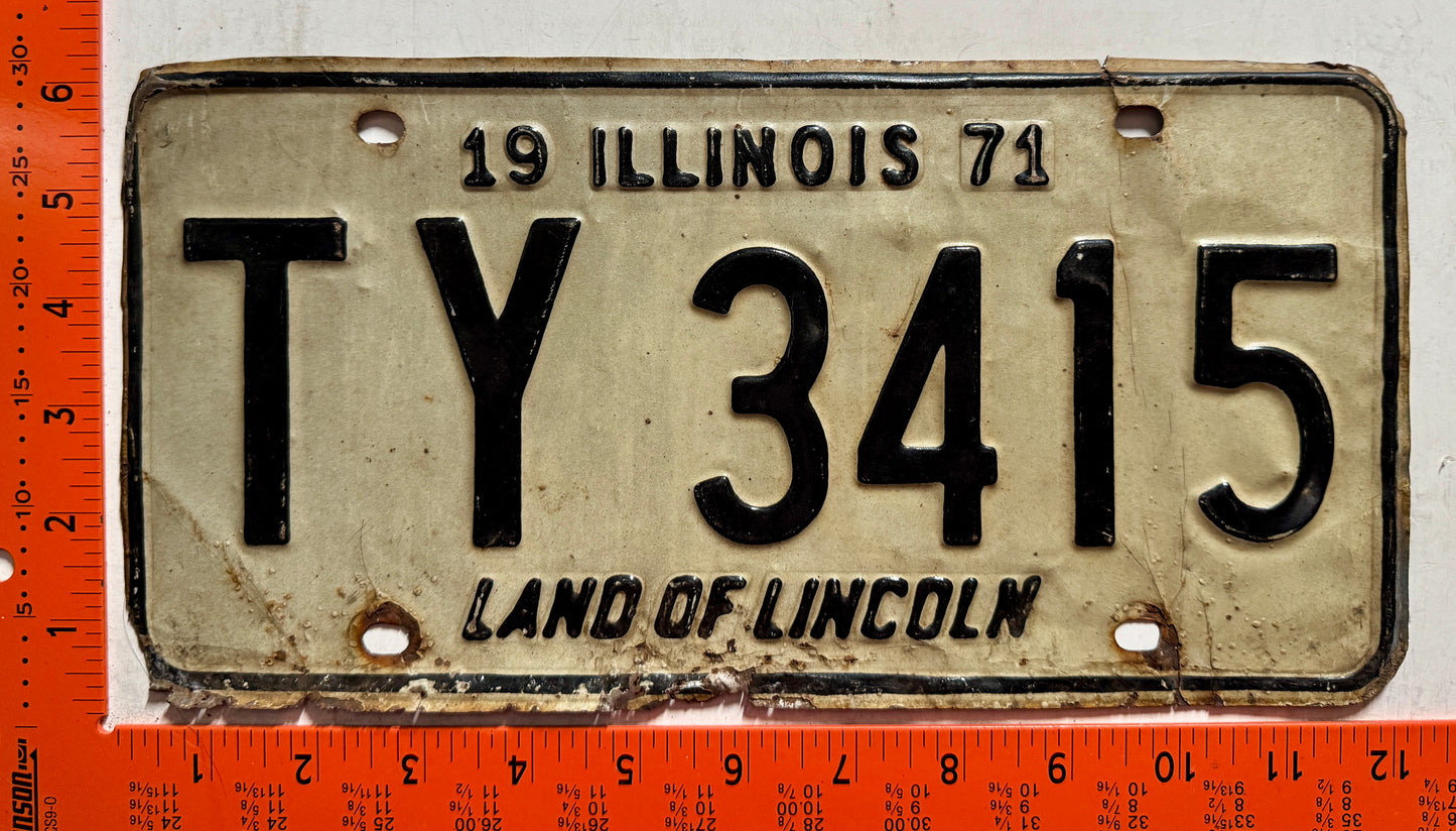 1971 Illinois #TY 3415 Passenger License Plate (Crafter)