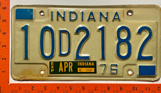 1976 Indiana #10D2182 Passenger License Plate