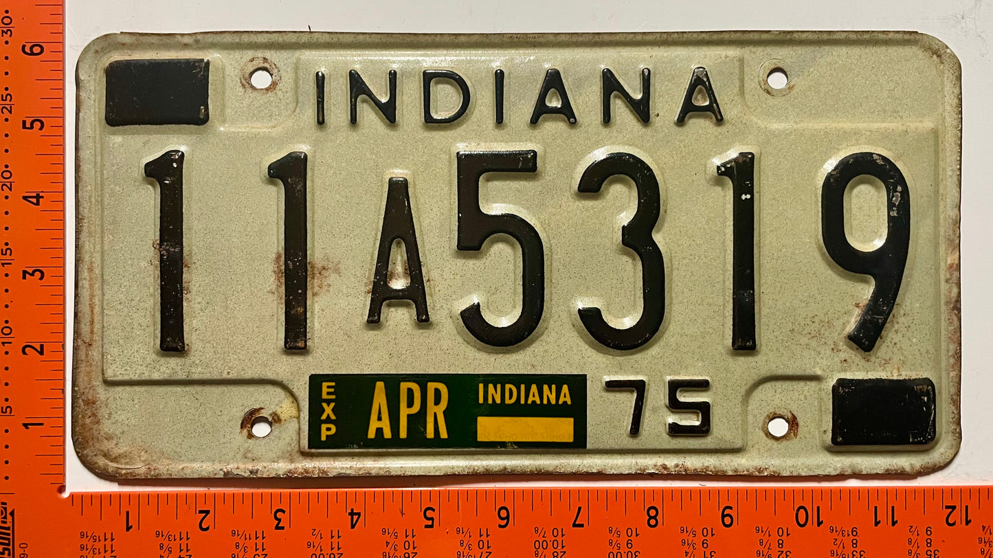 1975 Indiana #11A5319 Passenger License Plate