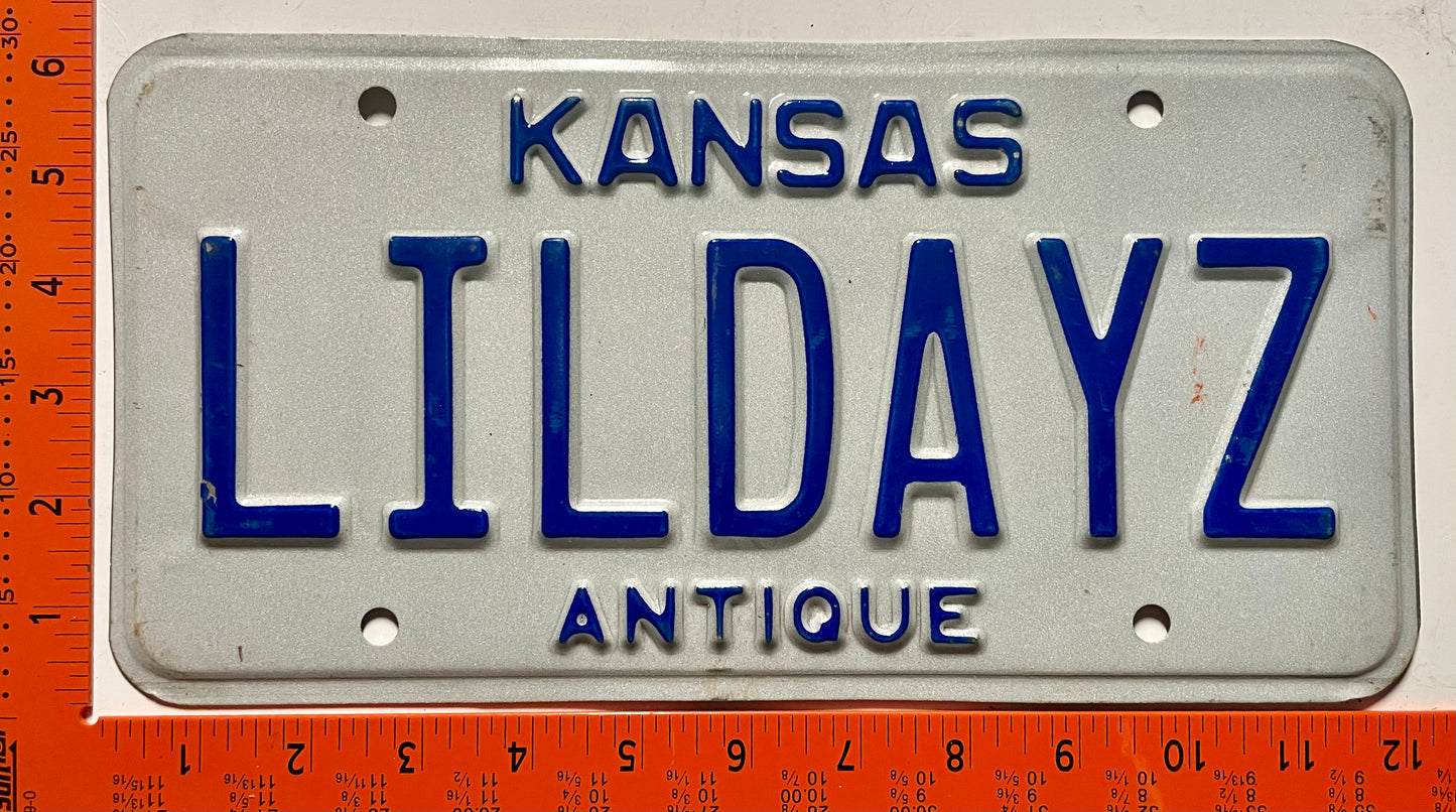 undated Kansas #LILDAYZ Antique Vanity License Plate