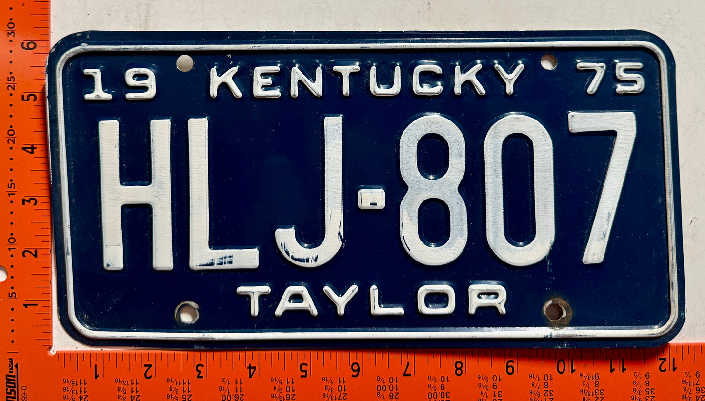 1975 Kentucky #HLJ-807 Passenger License Plate