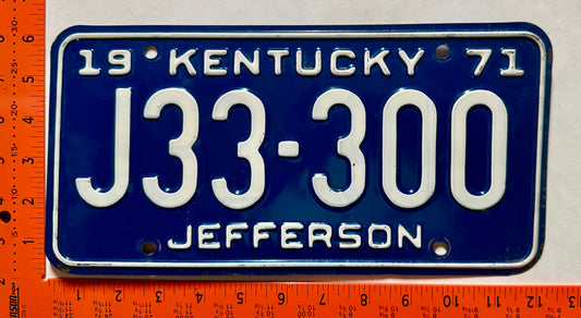 1971 Kentucky #J33-300 Passenger License Plate