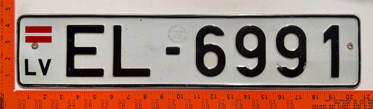 1993 series Latvia #EL-6991 Passenger License Plate