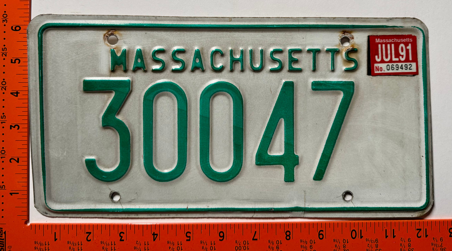 1991 Massachusetts #30047 Passenger License Plate